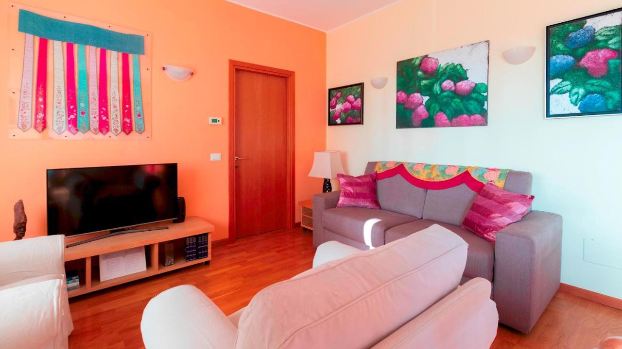 Italianway - Tolstoi 1 Apartment Милано Екстериор снимка